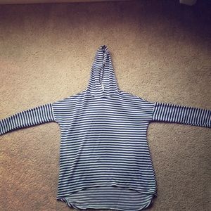 Sweatshirt tee